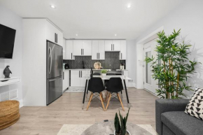 Cozy Renovated Luxurious Guest Suite located in Toronto